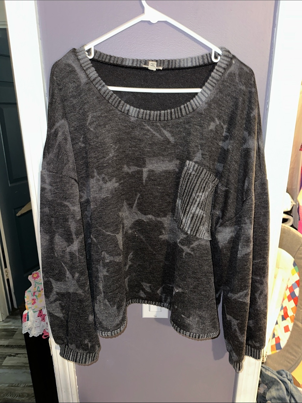 POL Gray Tie-Dye Scoop Neck Pocket Sweater